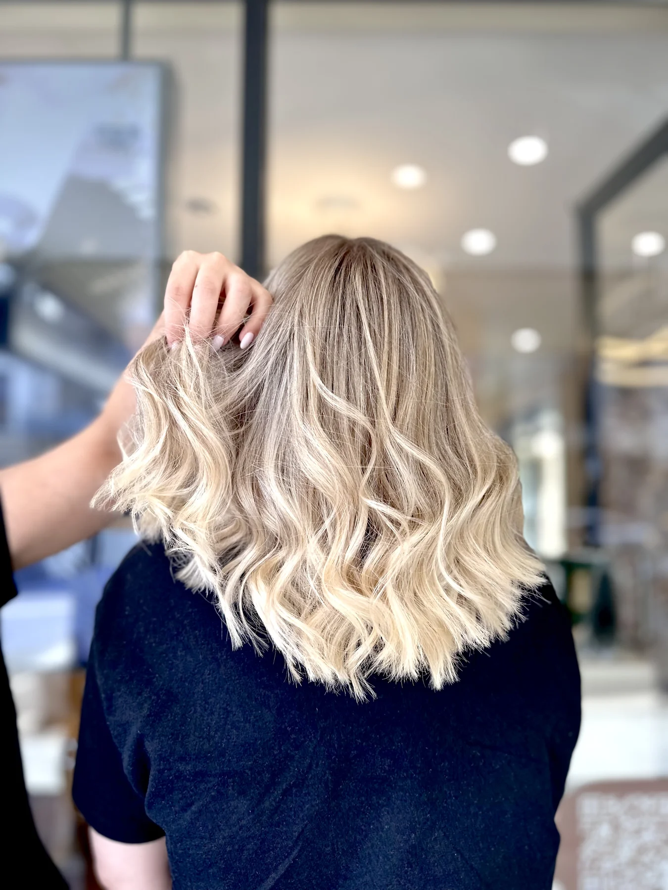 Lived-in blonde hair colour at h.AIRLAB by George